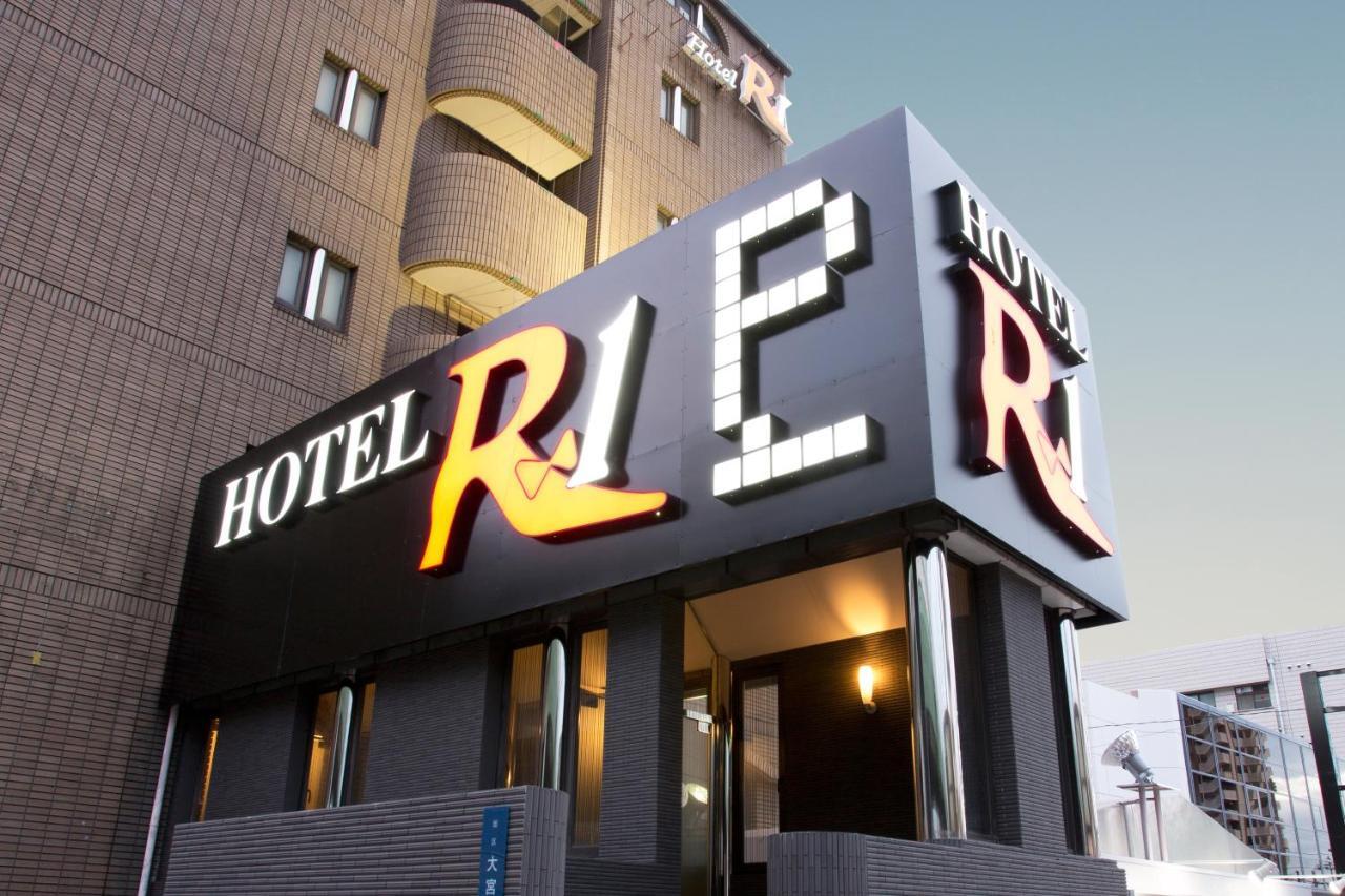 Hotel Route One Osaka Bagian luar foto